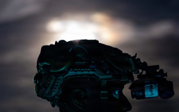 11th MEU Marines, Sailors Transit the Surigao Strait Abroad USS Boxer