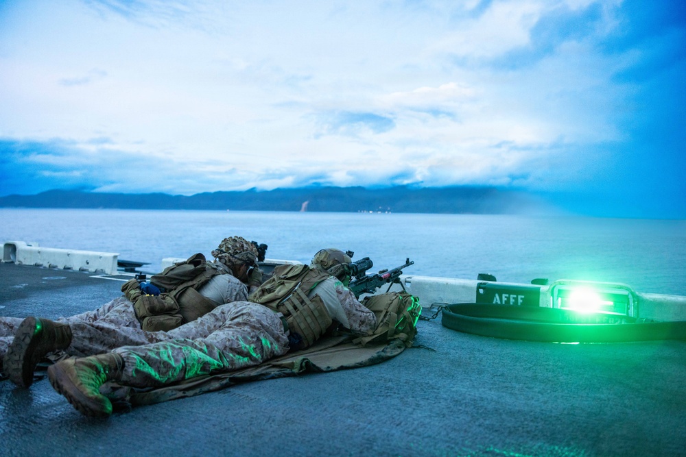 11th MEU Marines, Sailors Transit the Surigao Strait Abroad USS Boxer