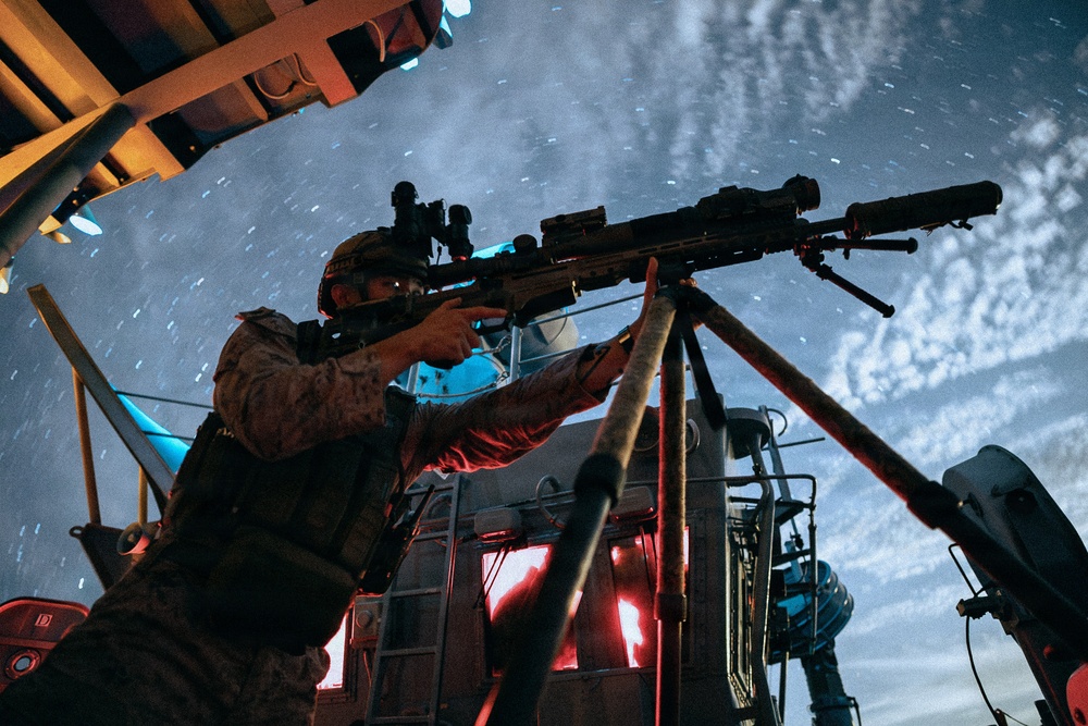 11th MEU Marines, Sailors Transit the Surigao Strait Abroad USS Boxer