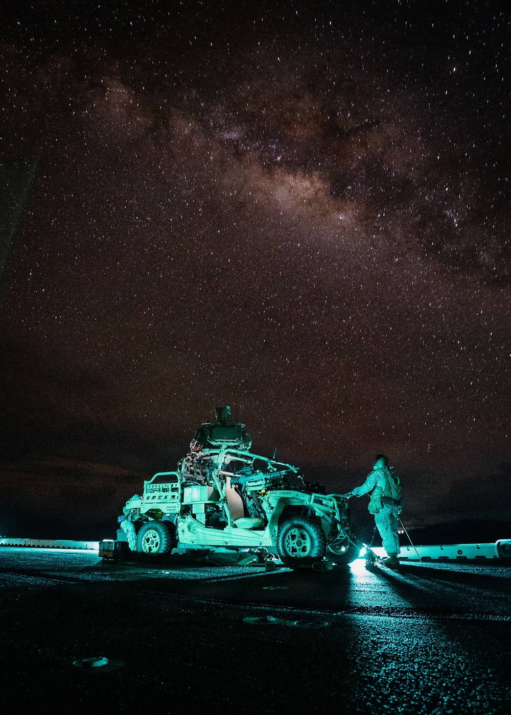 11th MEU Marines, Sailors Transit the Surigao Strait Abroad USS Boxer