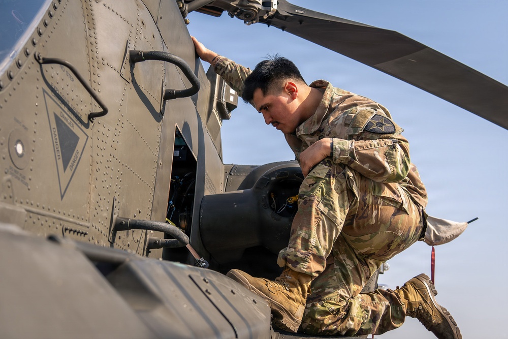 A Day in the Life: AH-64 Attack Helicopter Repairer (15R)