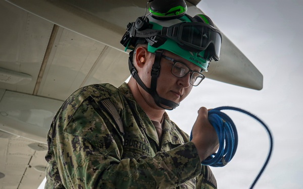 VP-26 Tridents Perform Routine Maintenance on P-8A Poseidon