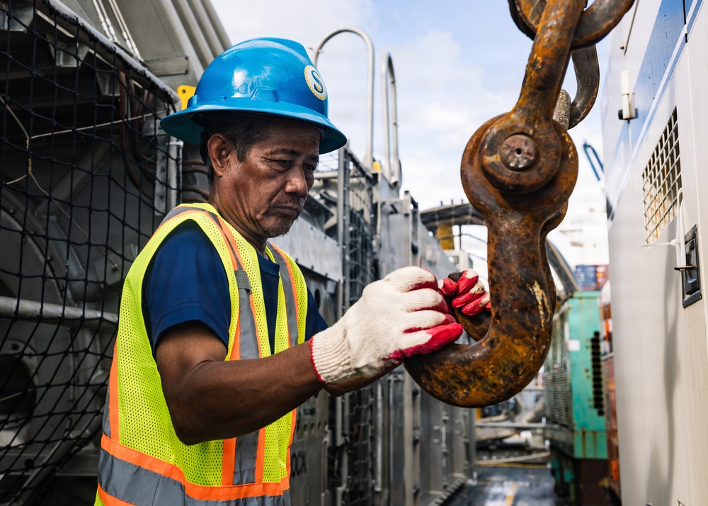 Assault Craft Unit 5 Sailors Respond to Super Typhoon Sinlaku