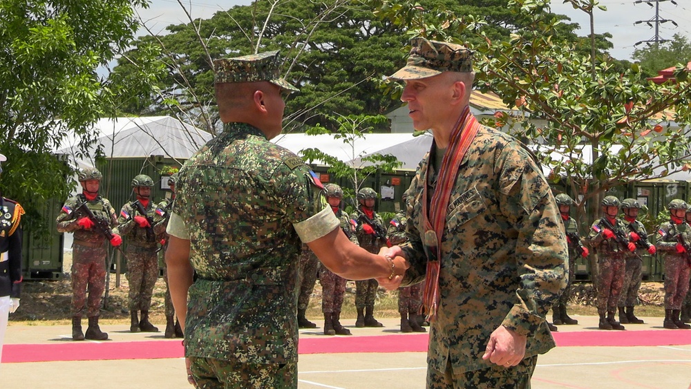 Balikatan 2026: Commanding General, I Marine Expeditionary Force, visits Philippine Marine Base Camp Rodolfo