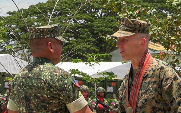 Balikatan 2026: Commanding General, I Marine Expeditionary Force, visits Philippine Marine Base Camp Rodolfo