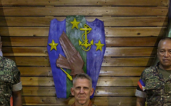 Balikatan 2026: Commanding General, I Marine Expeditionary Force, visits Philippine Marine Base Camp Rodolfo