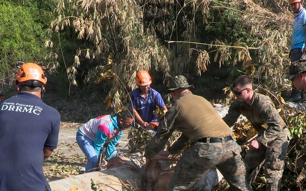 Balikatan 2026: MRF-D 26 Marines help locals remove road blockage
