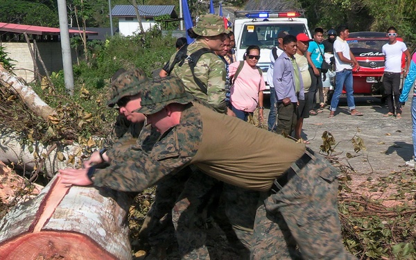 Balikatan 2026: MRF-D 26 Marines help locals remove road blockage
