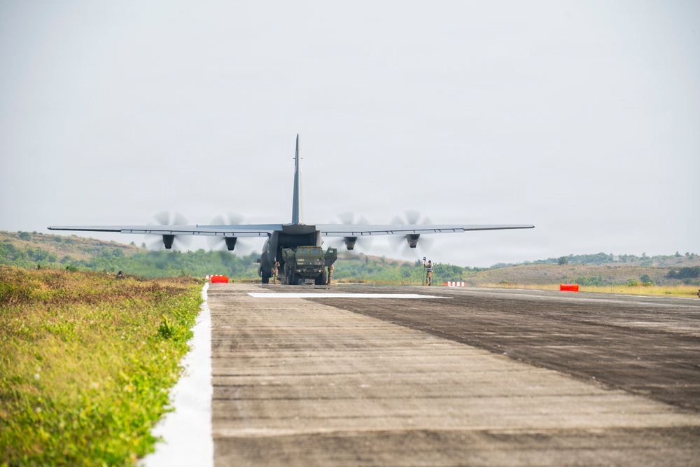 Balikatan 2026: Long-range maritime air assault training