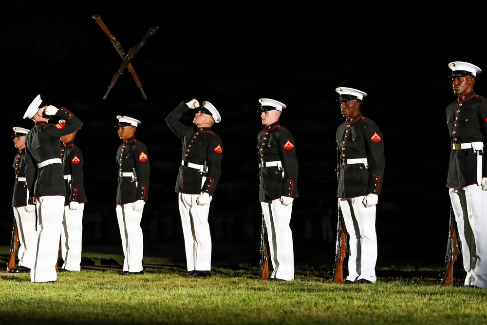 Marine Barracks Washington Friends and Family Parade