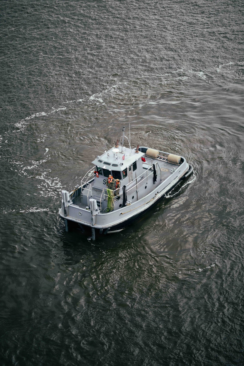 IKE departs Norfolk Naval Shipyard for Sea Trials
