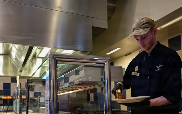 Fueling the fight: dining facility Airmen secure third Hennessy award