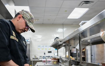 Fueling the fight: dining facility Airmen secure third Hennessy award