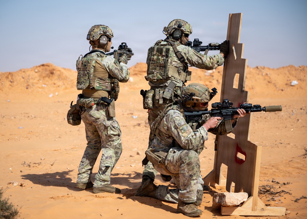 Italian Special Forces conduct live-fire training during Flintlock 2026