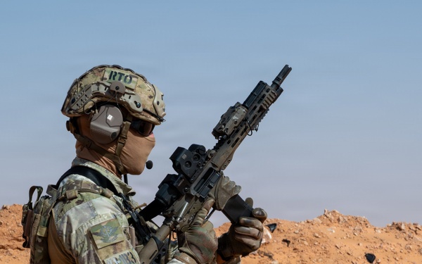 Italian Special Forces conduct live-fire training during Flintlock 26