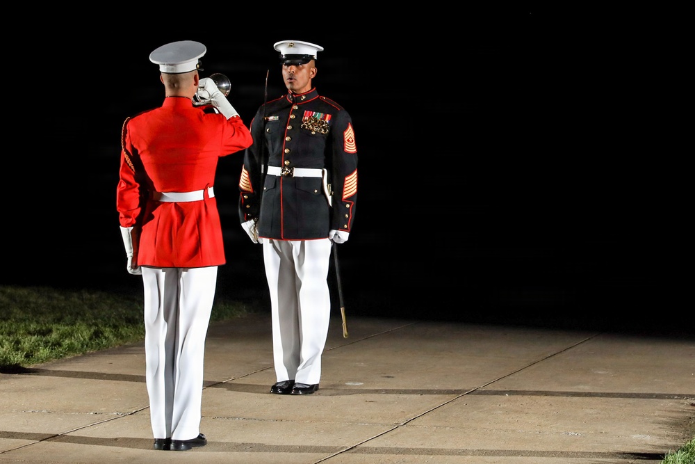 Marine Barracks Washington Friends and Family Parade