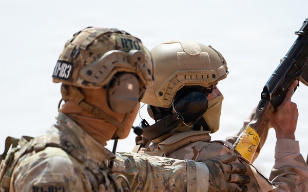 Libyan joint forces and Italian Special Forces conduct live-fire training