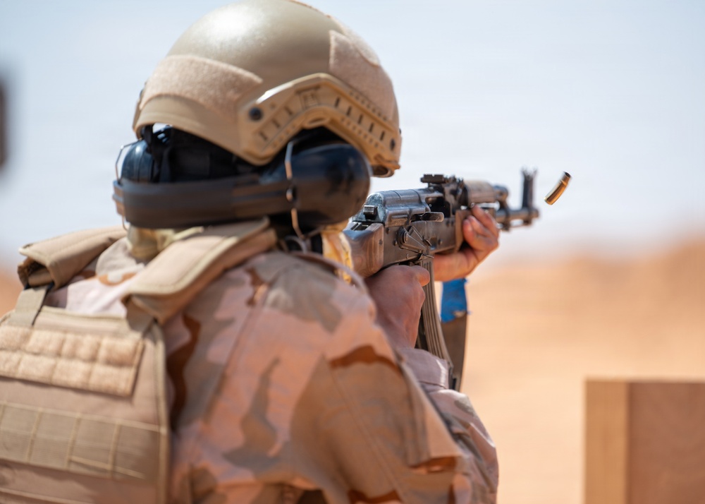 Libyan joint forces and Italian Special Forces conduct live-fire training