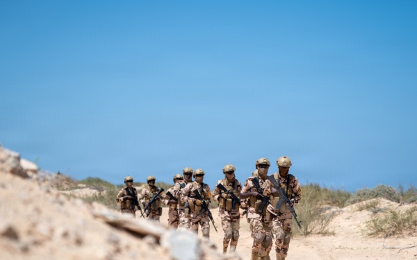 Multinational forces assault shoreline objective during Flintlock 26