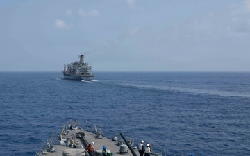 Pinckney Conducts a Replenishment-at-Sea