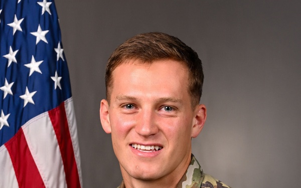 McConnell lieutenant completes Boston Marathon