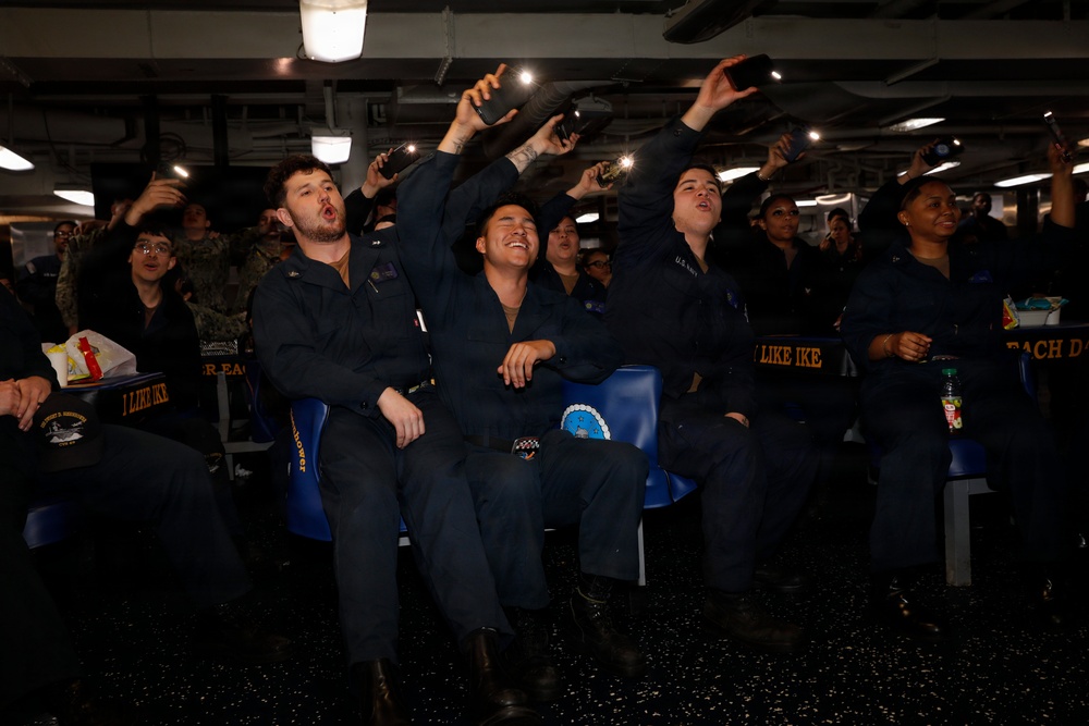 IKE departs Norfolk Naval Shipyard for Sea Trials