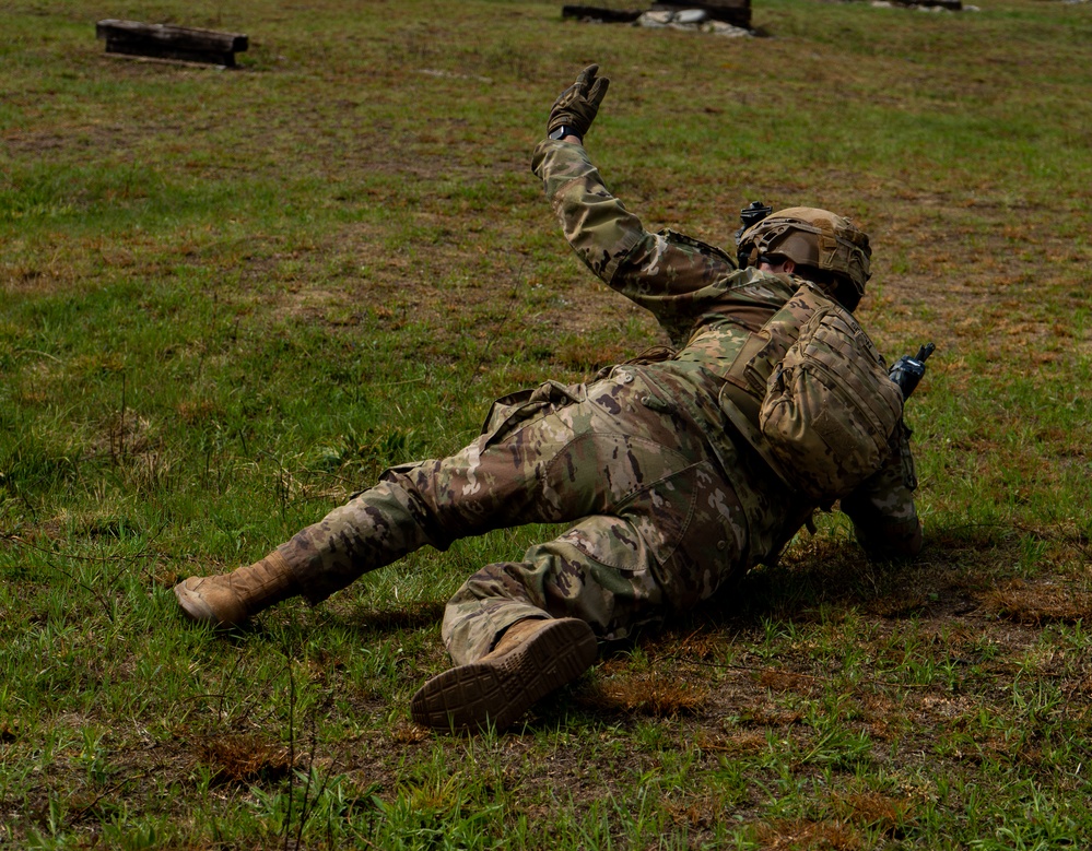 2-112th Infantry Soldiers train at Fort Indiantown Gap