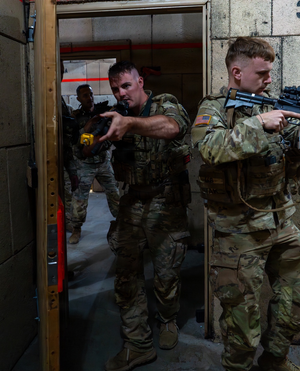 2-112th Infantry Soldiers train at Fort Indiantown Gap