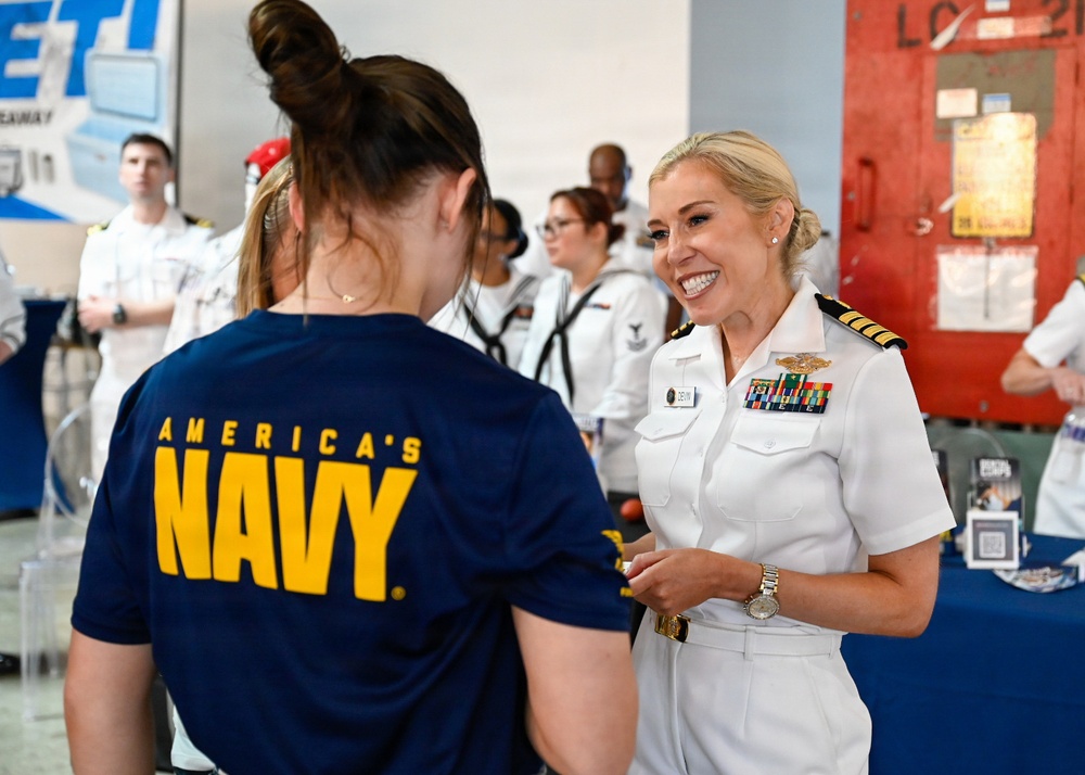 Fleet Week Houston: Navy Medicine Team at the Post Expo