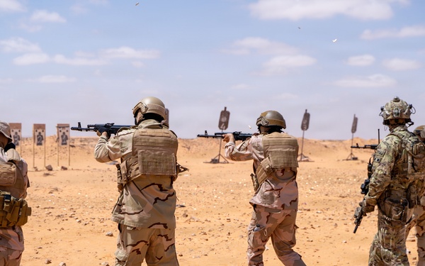 Italian Special Forces conduct live-fire training during Flintlock 2026