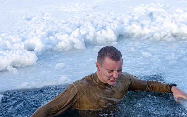 CBIRF Marines and Sailors with Bravo Co. Conduct a Polar Plunge