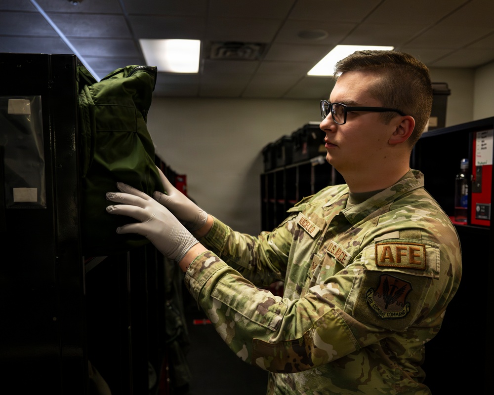388 OSS on the Job Photos