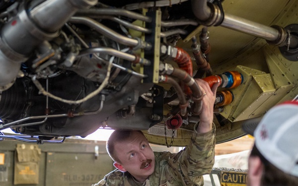 126 MXS showcases KC-135 engine to SIUE seniors