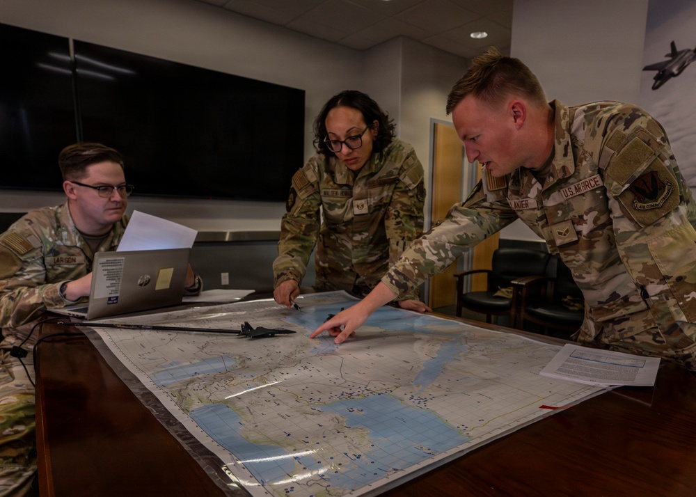 388 OSS on the Job Photos