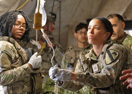 No Refrigeration Needed: Army Medics Learn Walking Blood Bank Transfusion Techniques During Combined Resolve