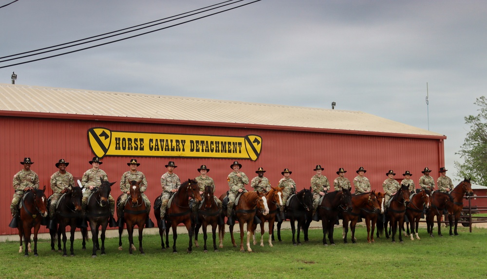 1st Cavalry Division leads a staff ride at the Horse Cavalry Detachment