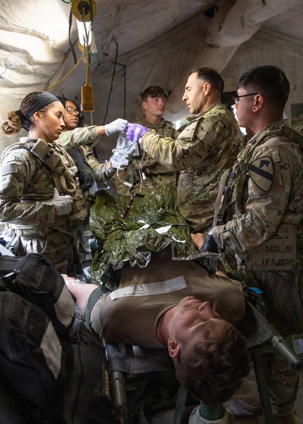 No Refrigeration Needed: Army Medics Learn Walking Blood Bank Transfusion Techniques During Combined Resolve