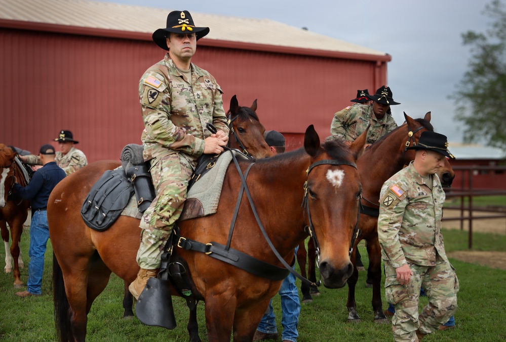 1st Cavalry Division leads a staff ride at the Horse Cavalry Detachment