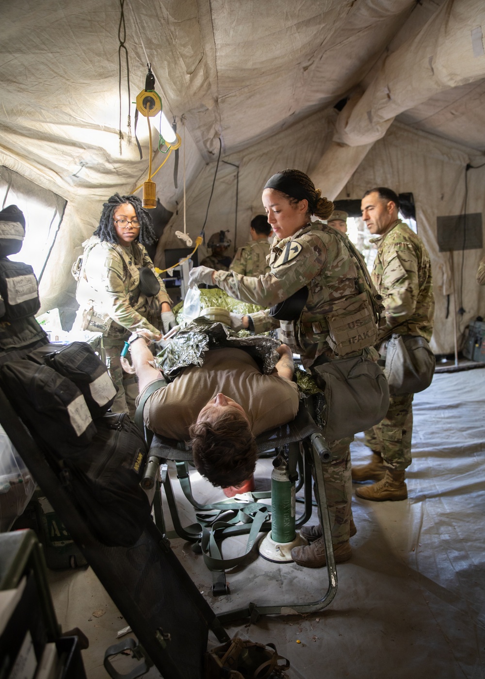 No Refrigeration Needed: Army Medics Learn Walking Blood Bank Transfusion Techniques During Combined Resolve