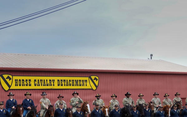 1st Cavalry Division leads a staff ride at the Horse Cavalry Detachment