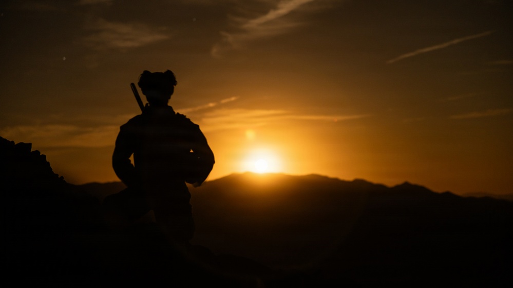 SLTE 2-26: Alpha Company 1st Battalion, 2nd Marine Regiment range 410 Alpha platoon attack