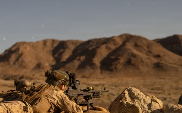 SLTE 2-26: Alpha Company 1st Battalion, 2nd Marine Regiment range 410 Alpha platoon attack