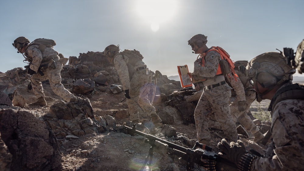 SLTE 2-26: Alpha Company 1st Battalion, 2nd Marine Regiment range 410 live fire platoon attack