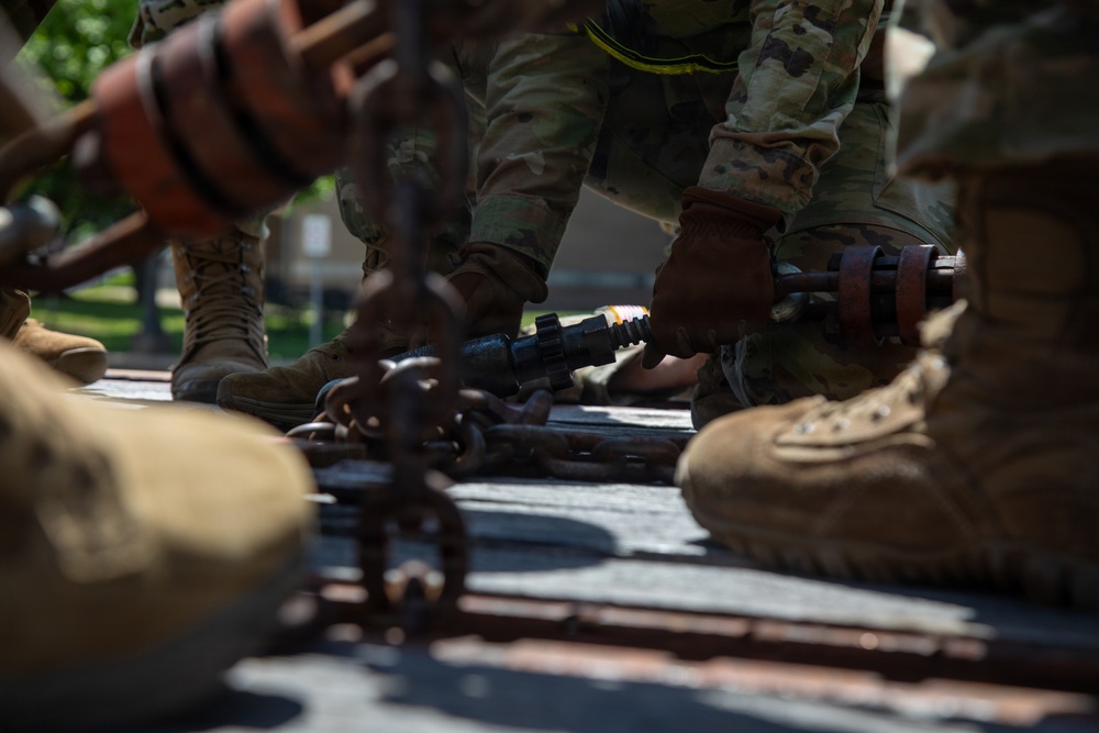 The 101st Airborne Division trains soldiers on Rail Load Operations