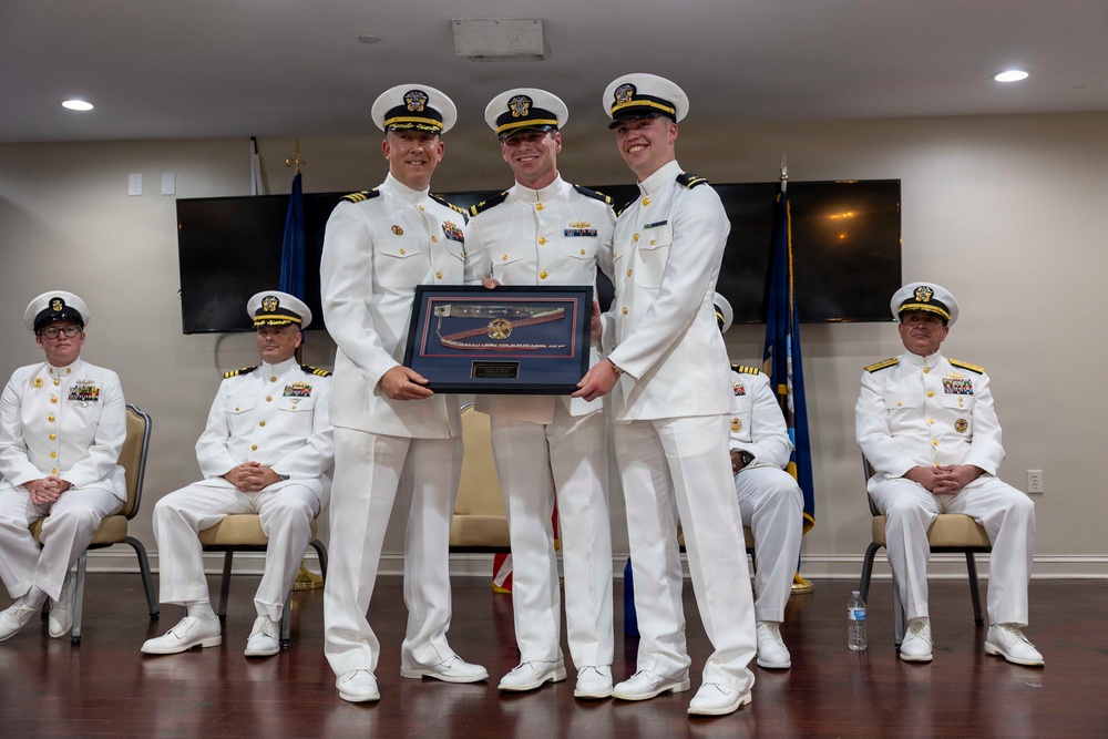 USS Cole (DDG 67) Change of Command