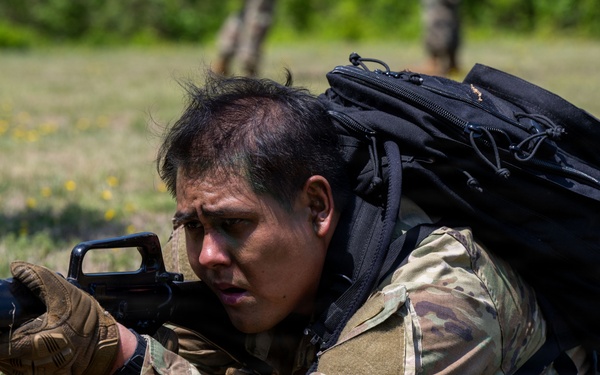 Airmen and Guardian leaders take on Marine Corps Base Quantico Challenge