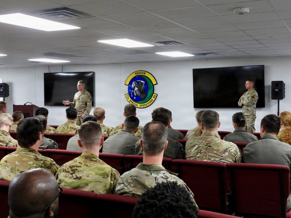 AFSOC Commander, Command Chief visit 58th SOW