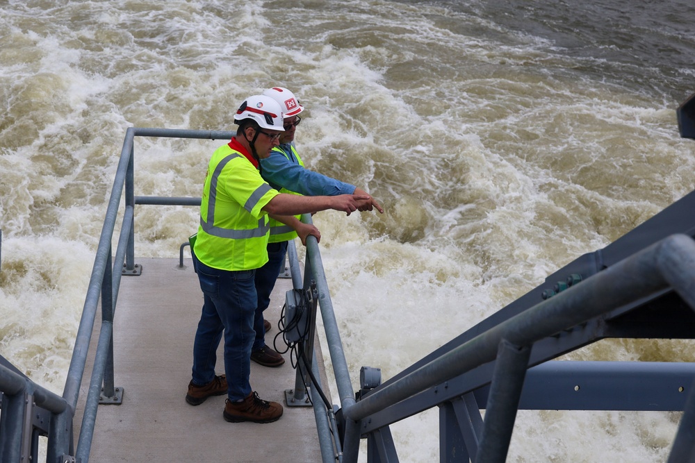Chicago District teams inspect USACE projects following severe weather event