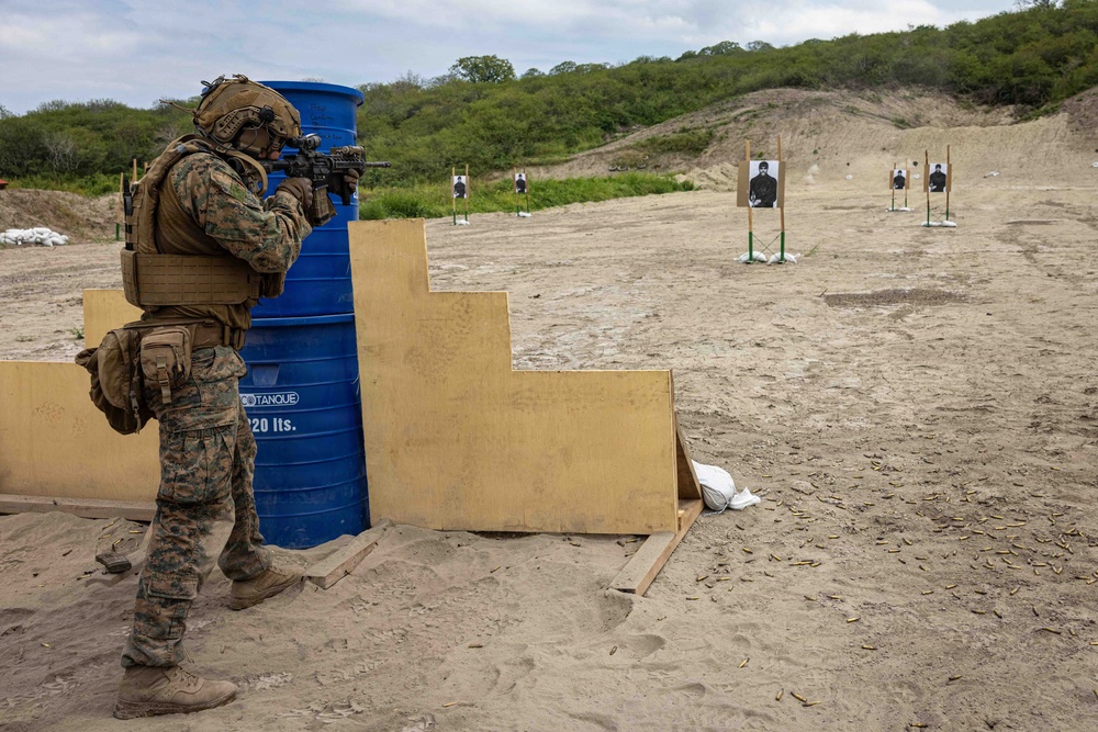 22nd MEU (SOC) | AMTP with Ecuadorian Marines