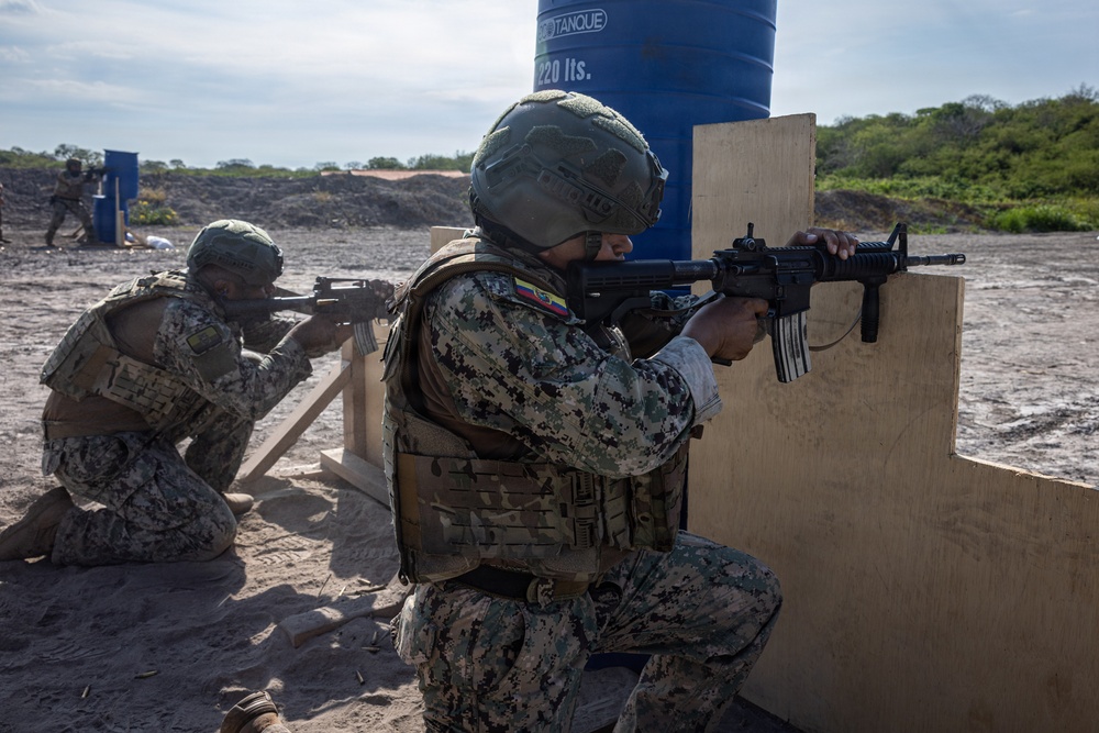 22nd MEU (SOC) | AMTP with Ecuadorian Marine